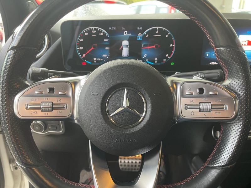 Mercedes-Benz GLA 180d AMG Line Aut