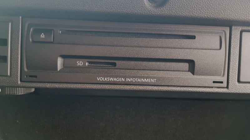 Volkswagen Golf VII 1.6 TDI CONFORTLINE 105cv